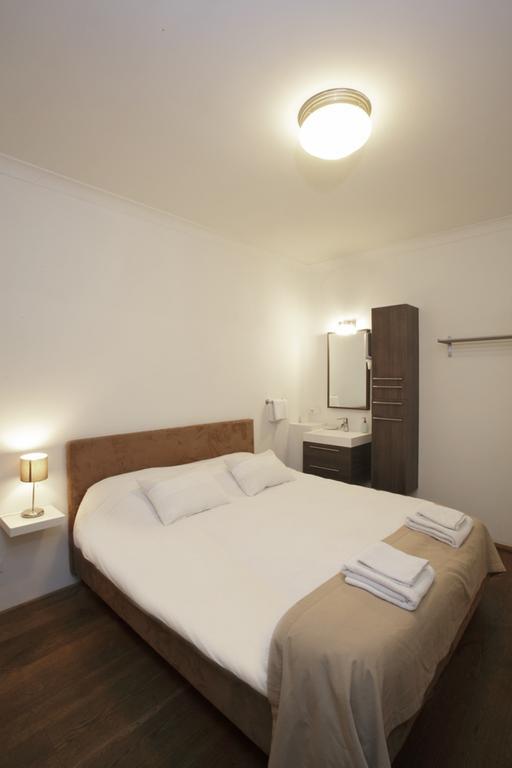 Lovely Canal Apartment أمستردام الغرفة الصورة